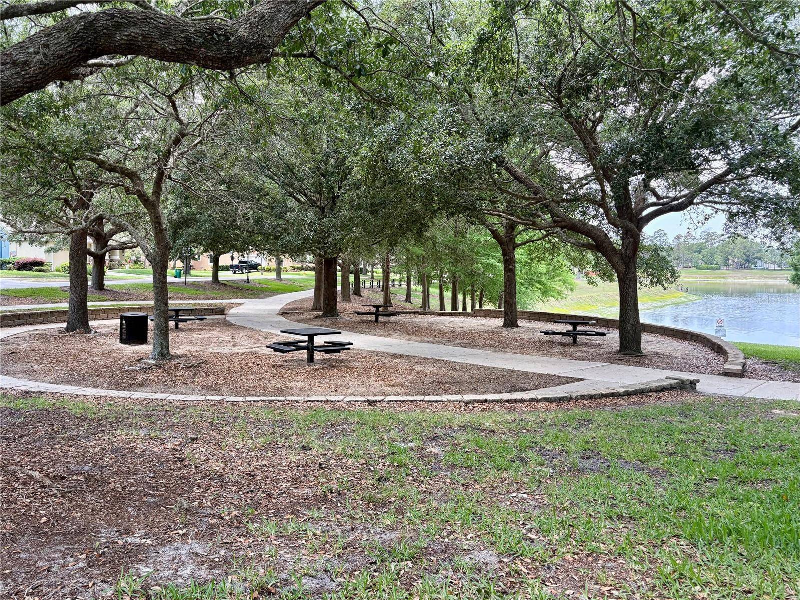 Deland, FL 32724,402 RAVENSHILL WAY