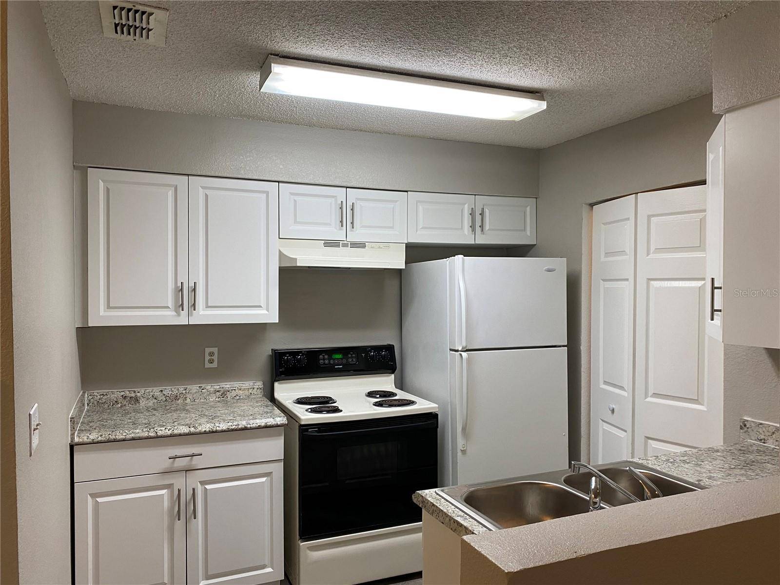 Orlando, FL 32835,1051 S HIAWASSEE RD #2113