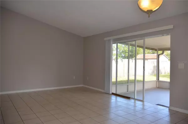 Apopka, FL 32703,2887 N BERMUDA AVE