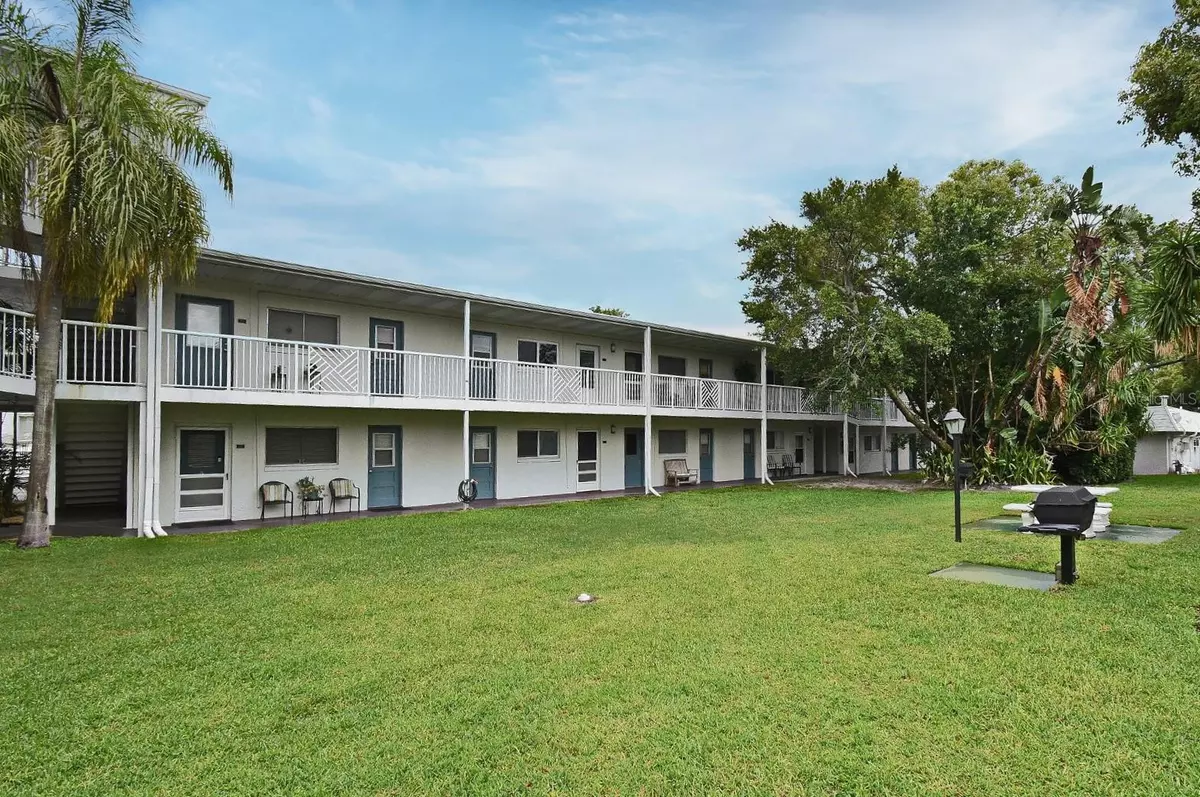 Orlando, FL 32804,320 LAKEVIEW ST #208