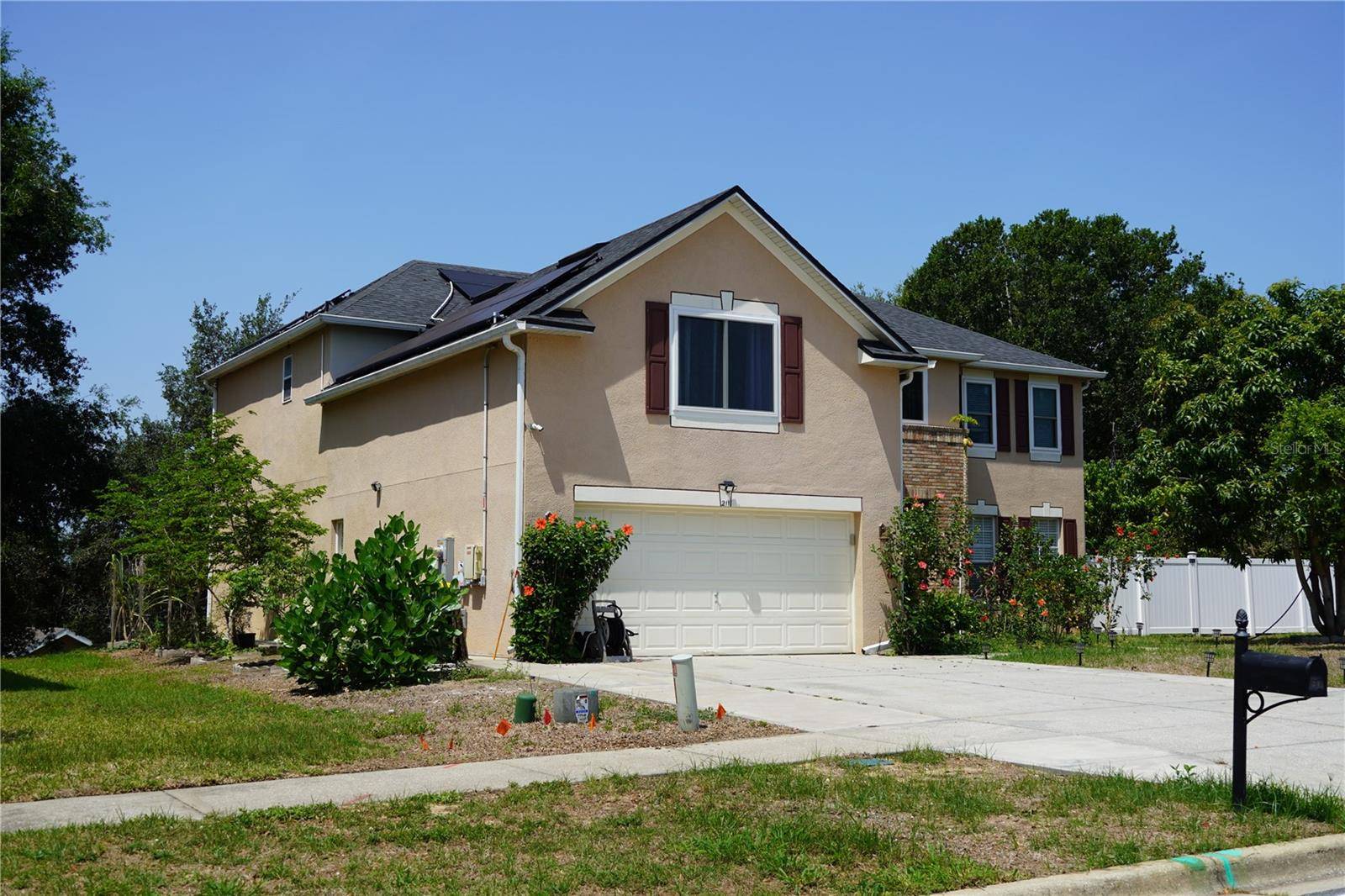 Clermont, FL 34711,211 HUNT ST