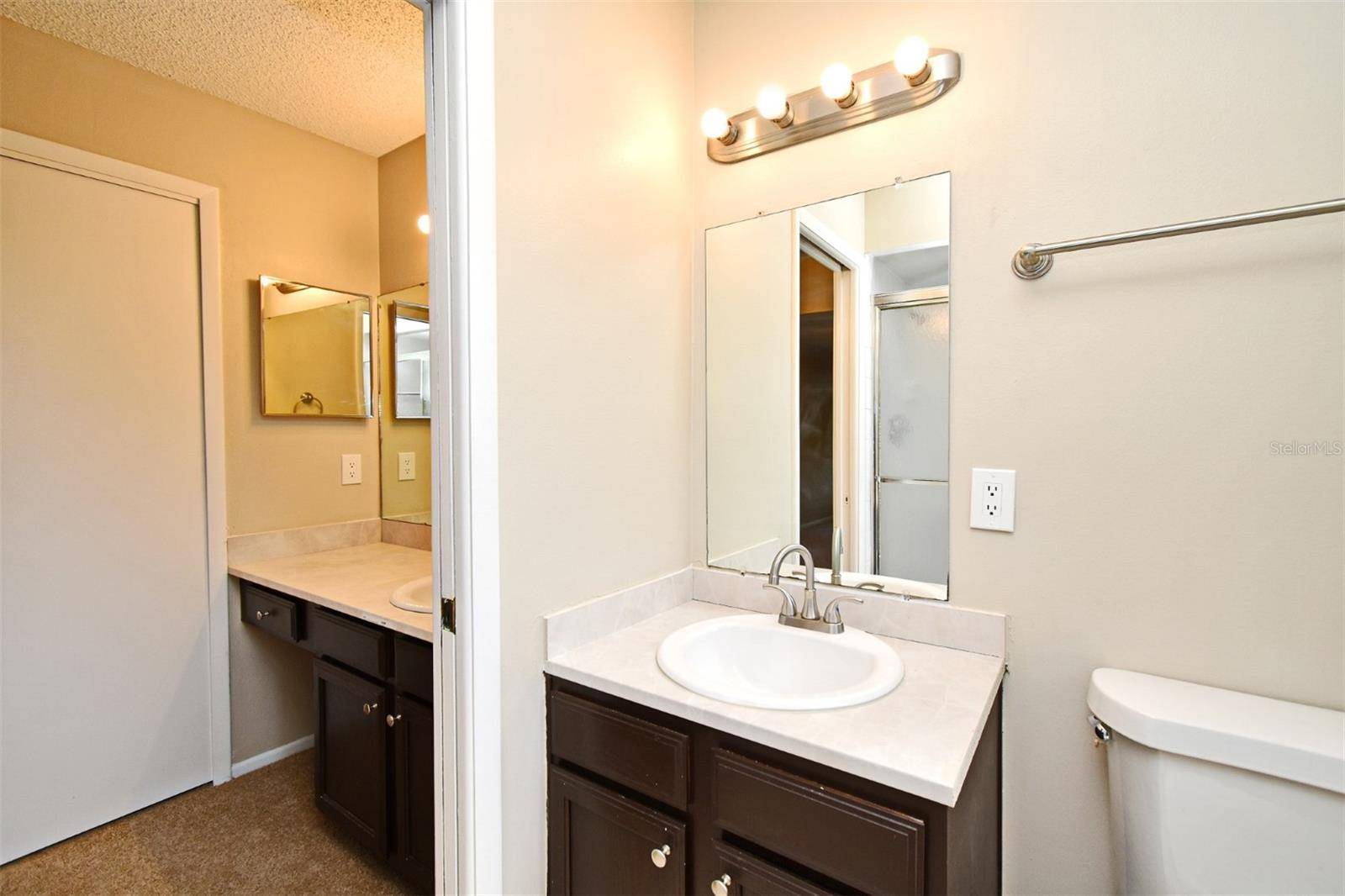Winter Springs, FL 32708,984 DINERO DR