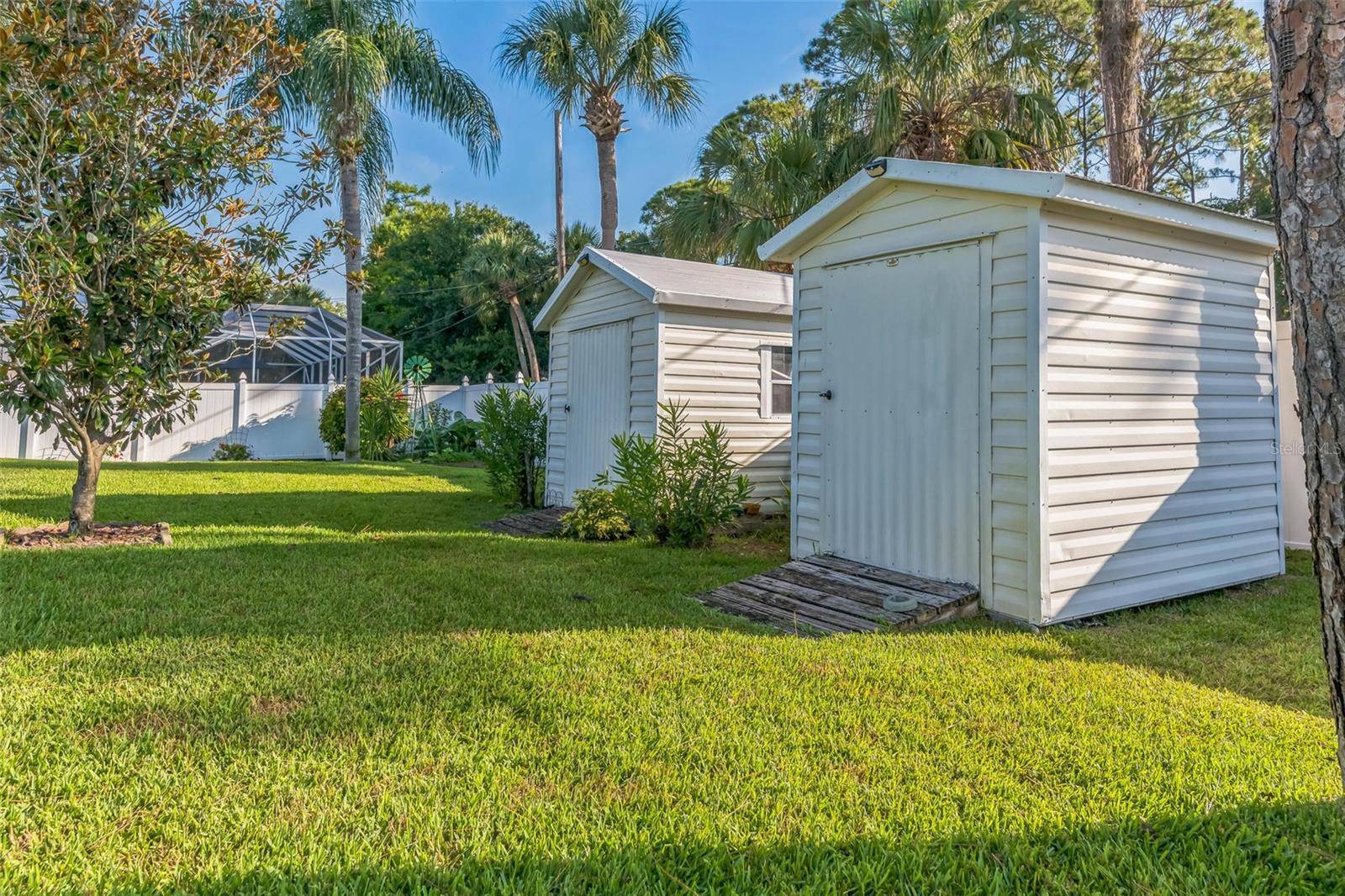 Sebastian, FL 32958,1566 DAMASK LN