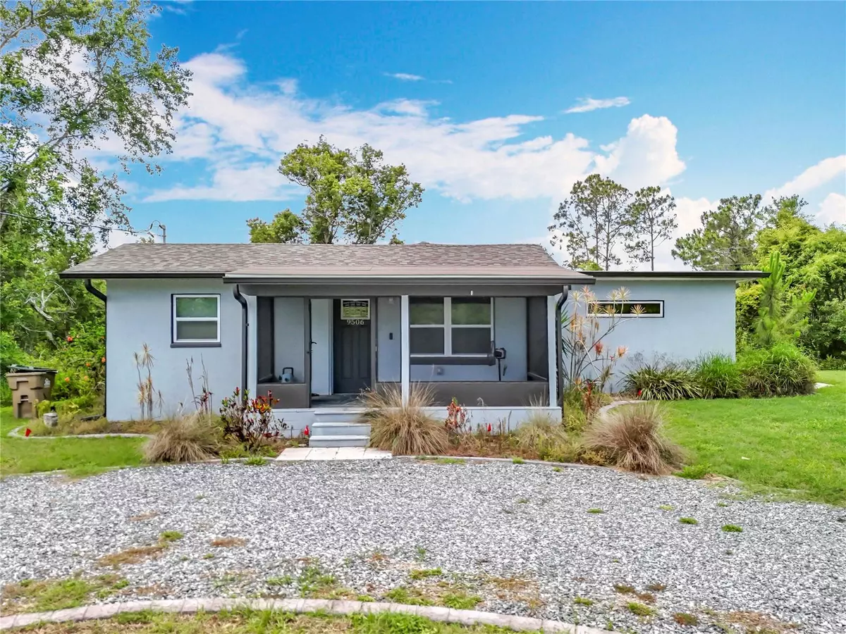 Howey In The Hills, FL 34737,9506 NUMBER TWO RD