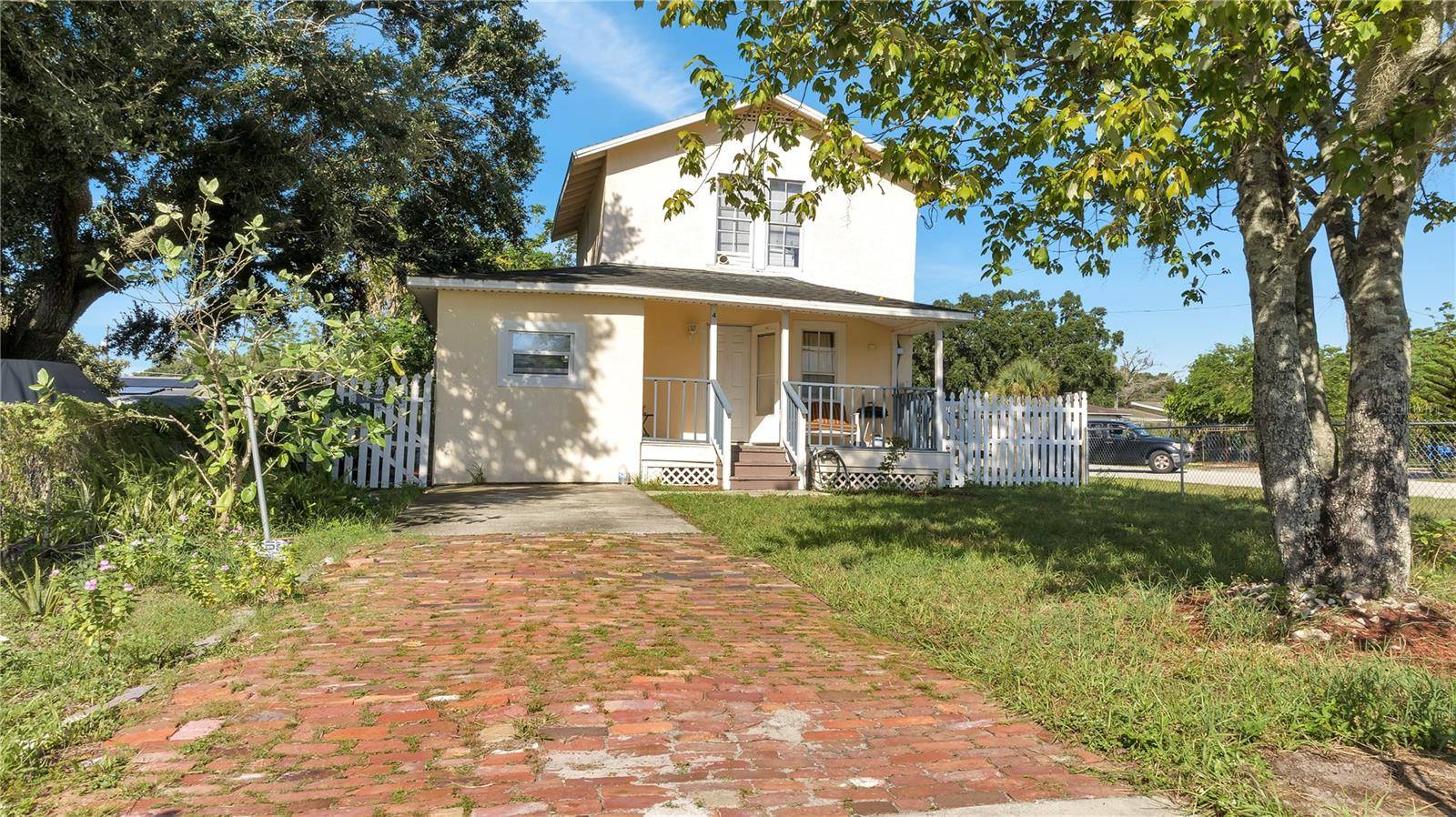 Orlando, FL 32835,4 S HUDSON ST
