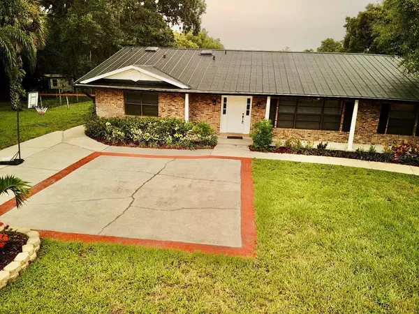 949 SHADOW OAKS RD, Kissimmee, FL 34744