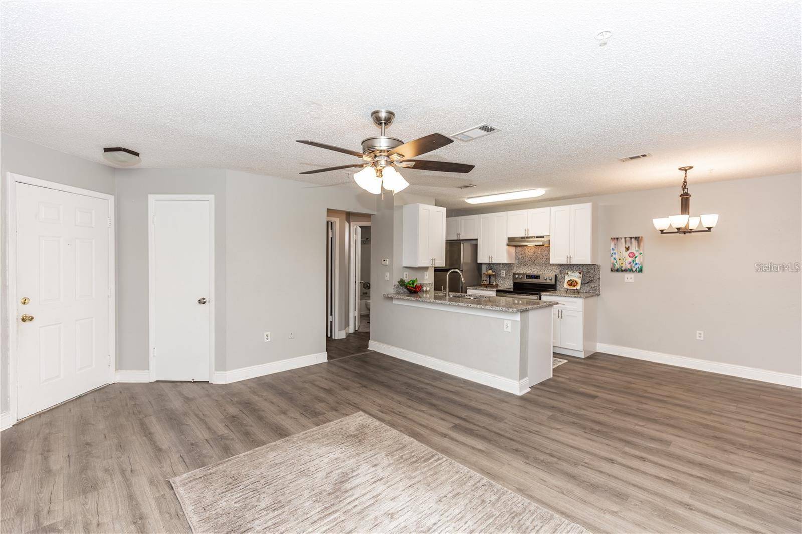 Altamonte Springs, FL 32714,623 DORY LN #209