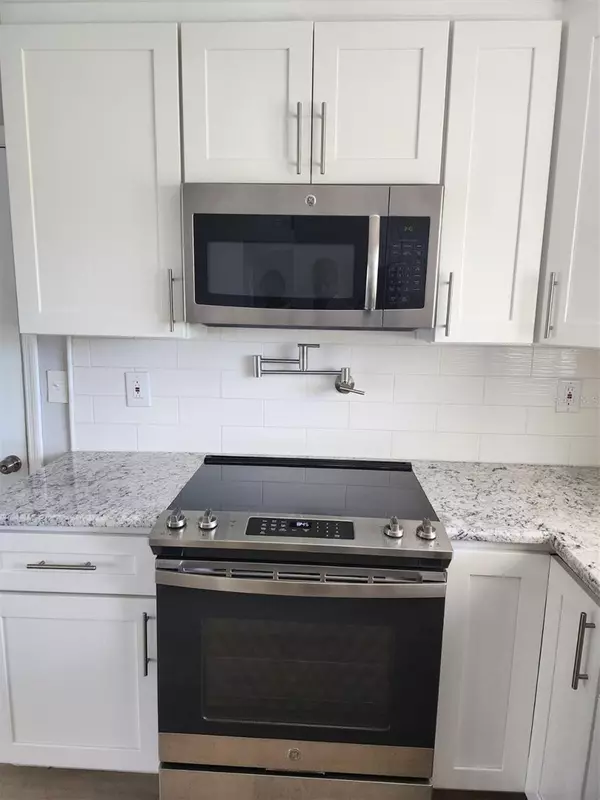 Cape Coral, FL 33904,5325 COCOA CT