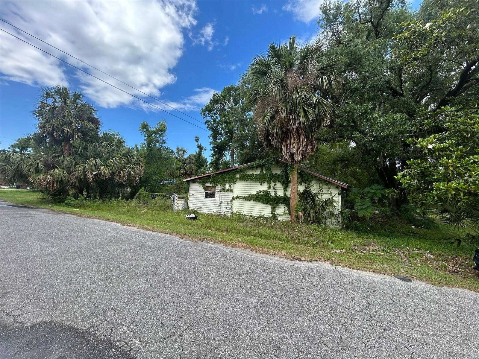 101 GREEN AVE SW, Live Oak, FL 32064
