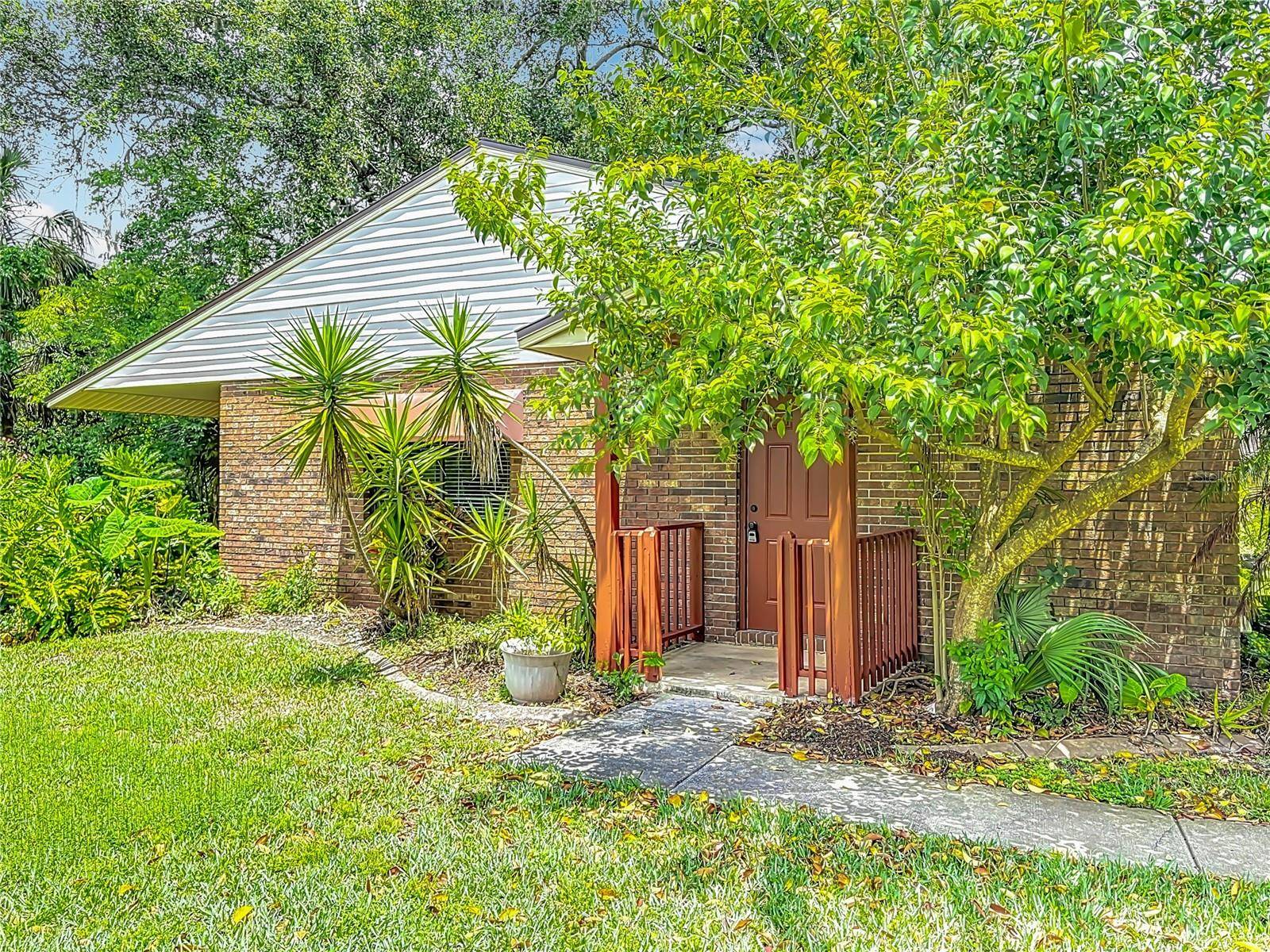 Daytona Beach, FL 32117,1591 REVERE LN