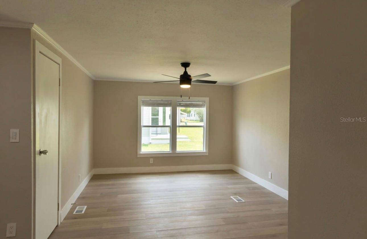 Lady Lake, FL 32159,1220 DUSTIN DR