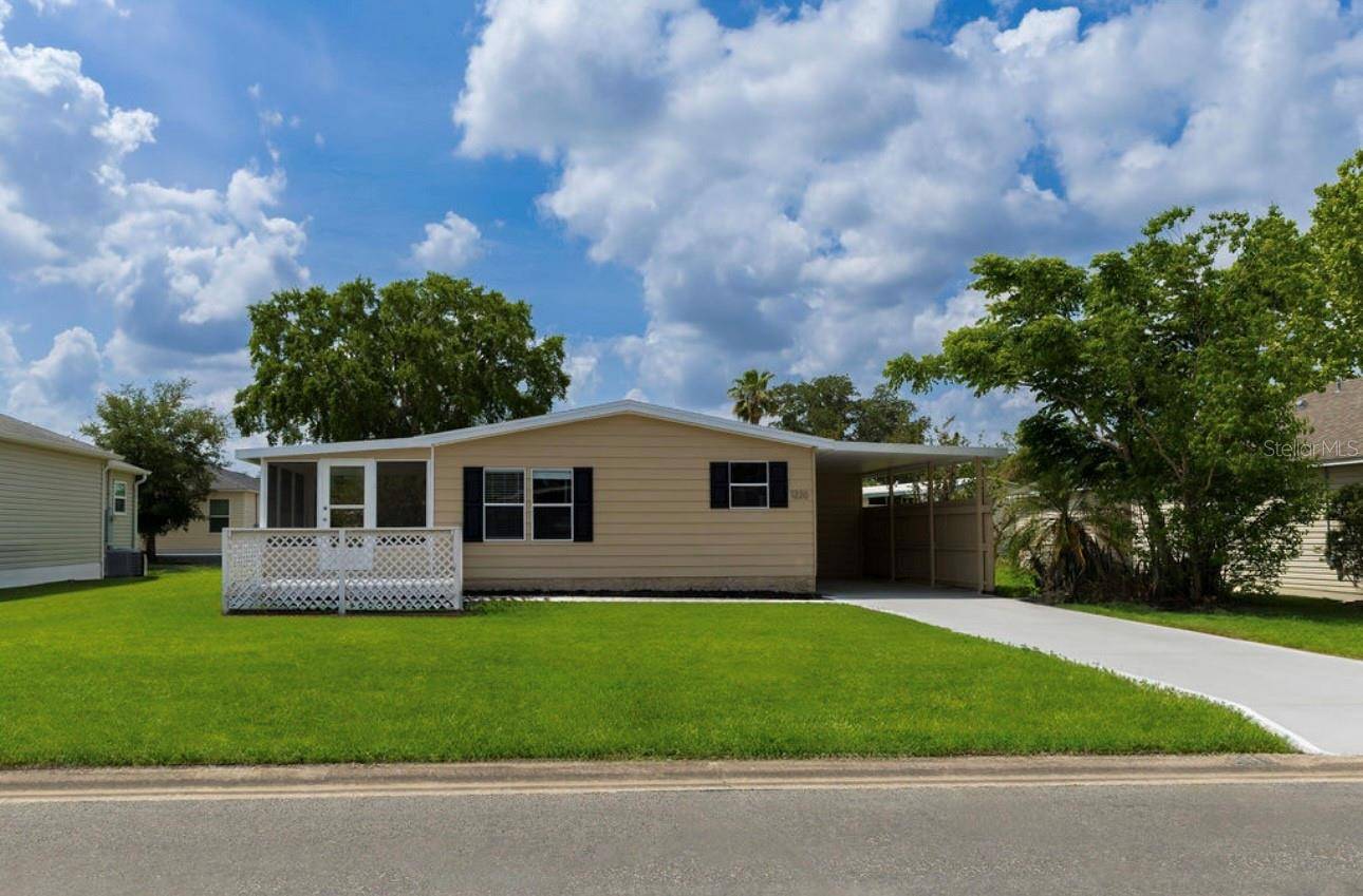 1220 DUSTIN DR, Lady Lake, FL 32159