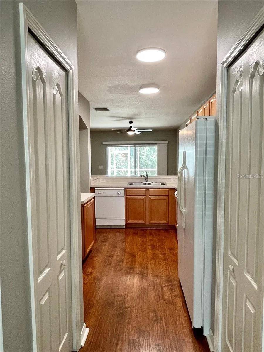 Lithia, FL 33547,5864 FISHHAWK RIDGE DR