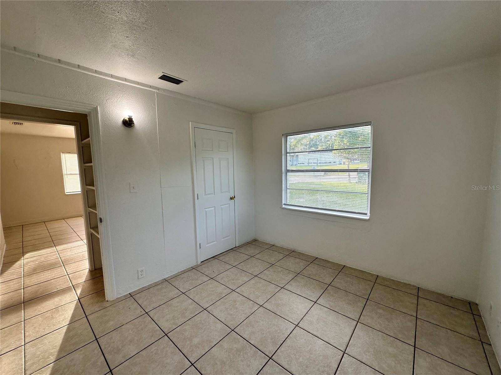 Leesburg, FL 34748,1107 E MAIN ST
