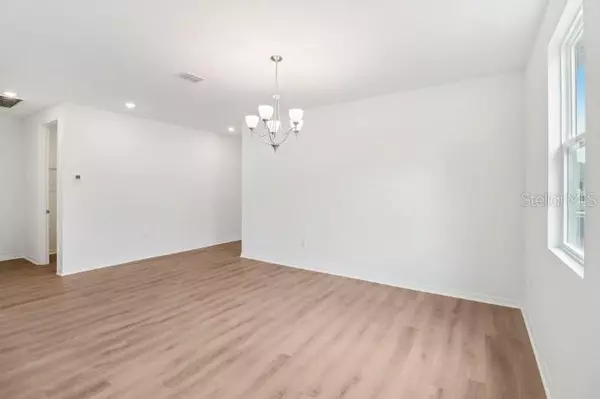 New Smyrna Beach, FL 32168,706 JUNONIA BLVD