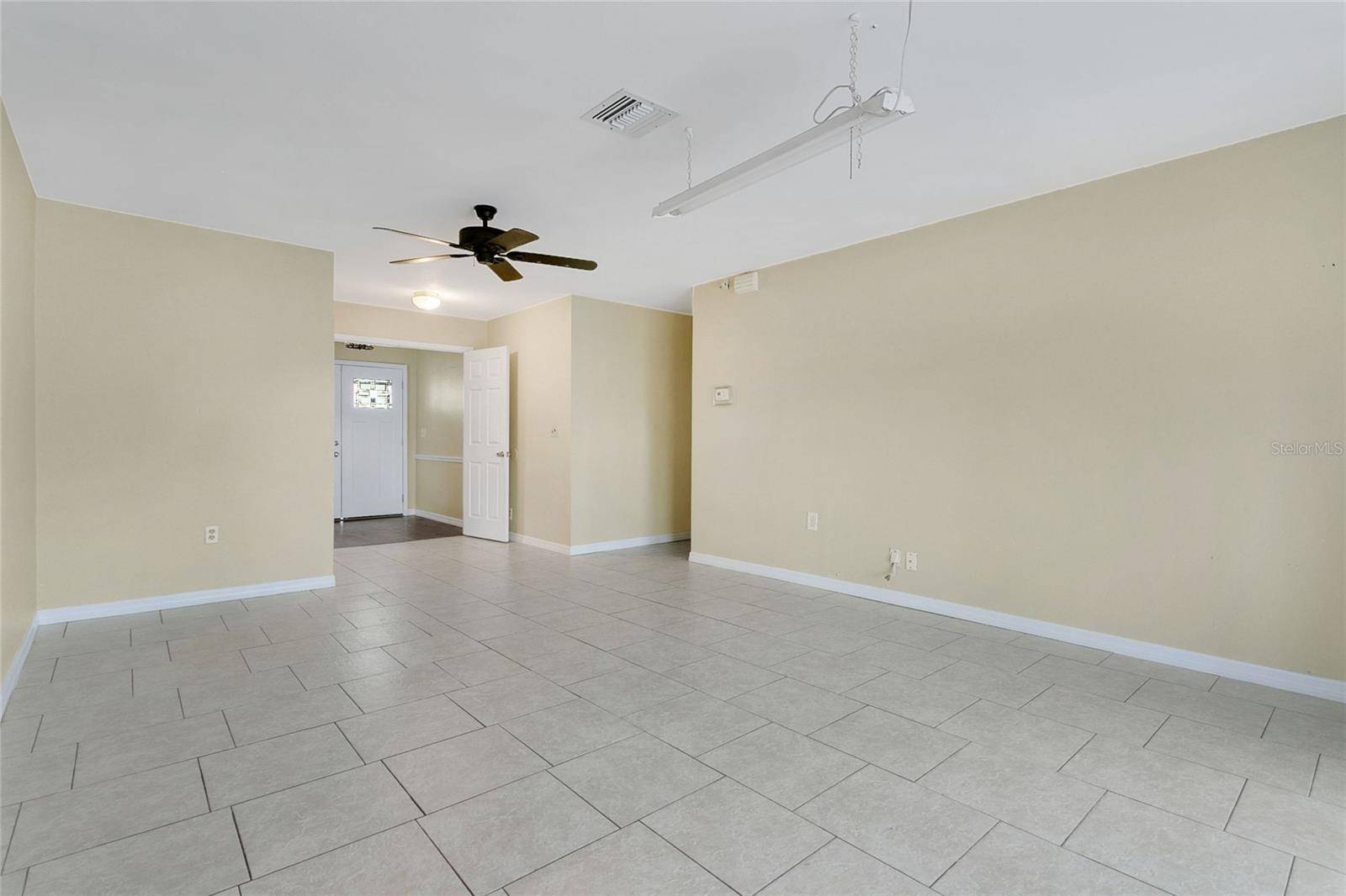 Orlando, FL 32808,3217 CASTLE OAK AVE