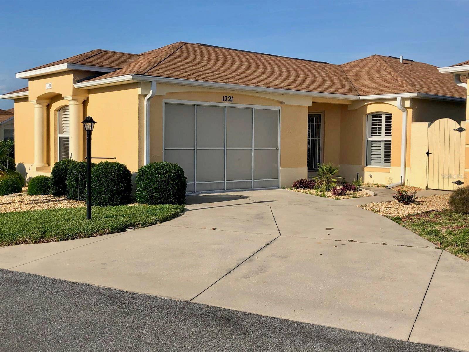 1221 SANTA CRUZ DR, The Villages, FL 32162