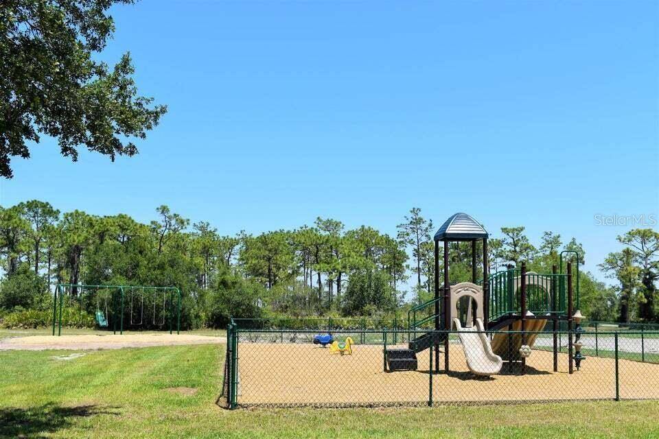 Indian Lake Estates, FL 33855,405 PANDORA DR