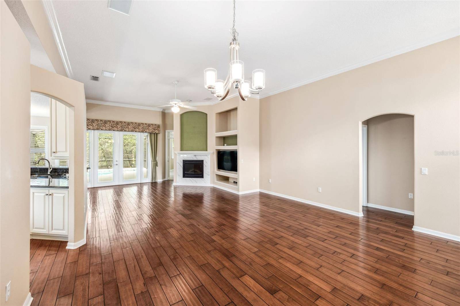 Debary, FL 32713,487 FOXHILL DR