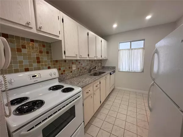 Clearwater, FL 33765,2060 MARILYN ST #123