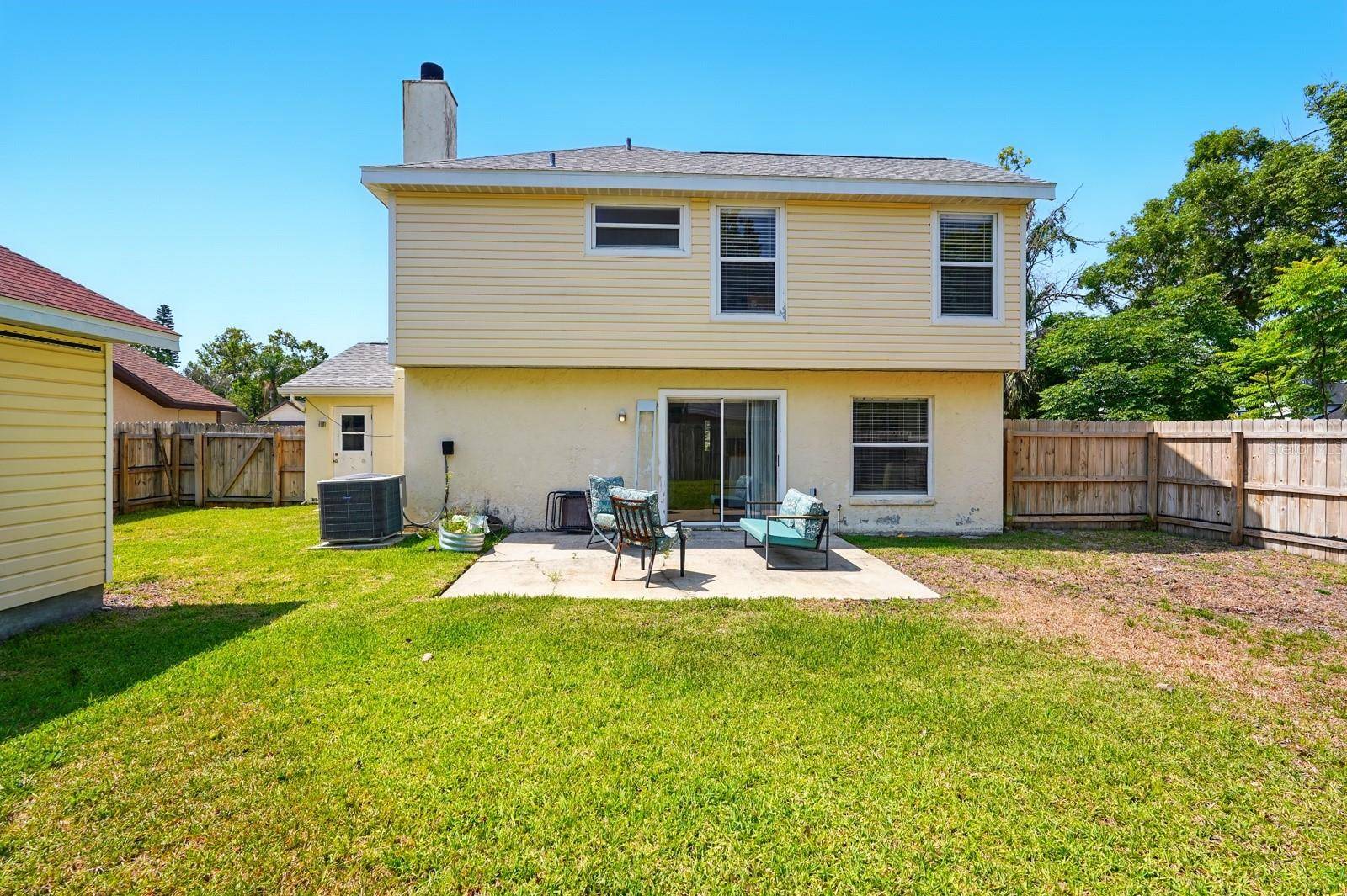 Port Orange, FL 32127,879 MATT LN