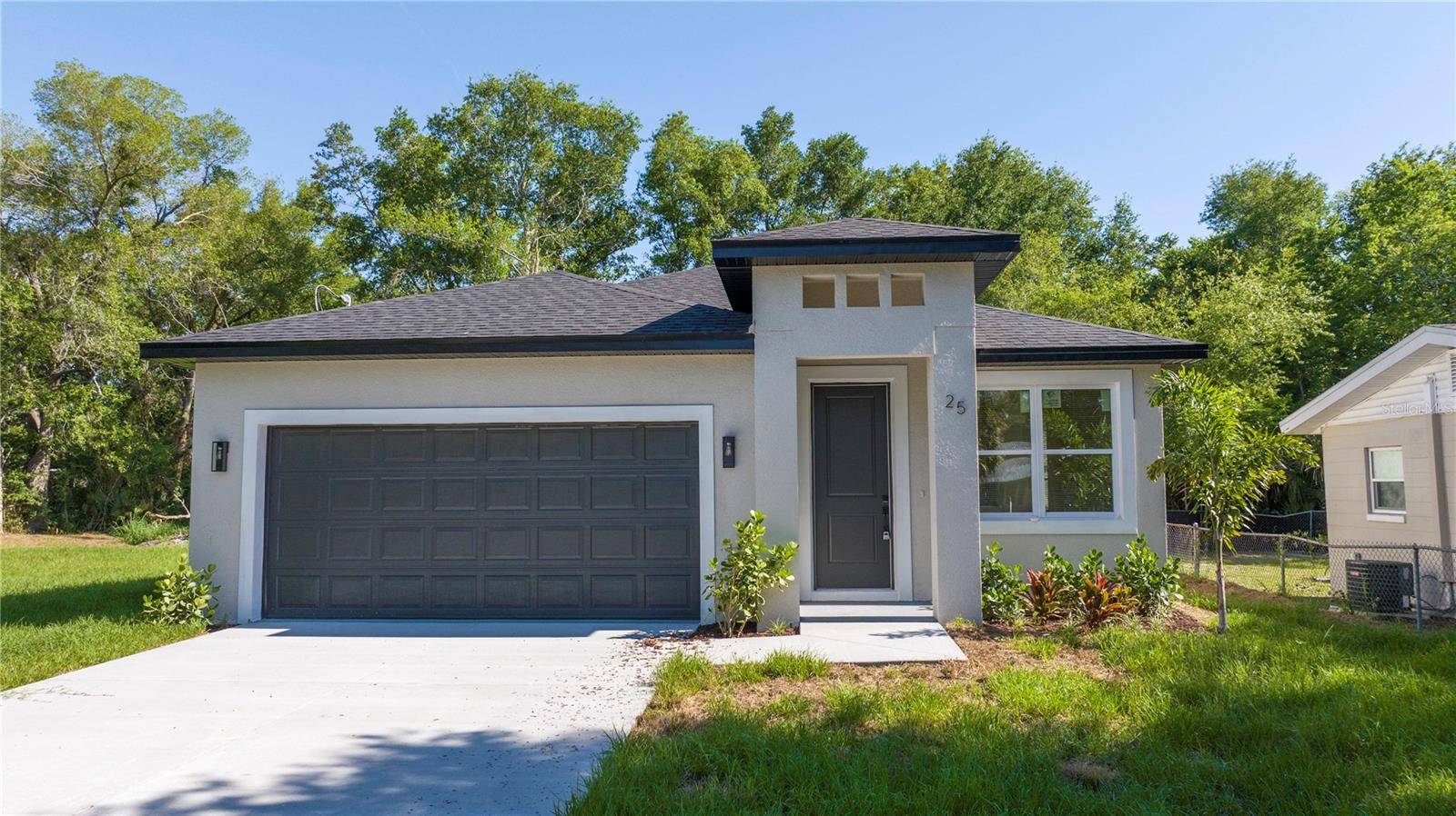 25 W 7TH ST, Apopka, FL 32703