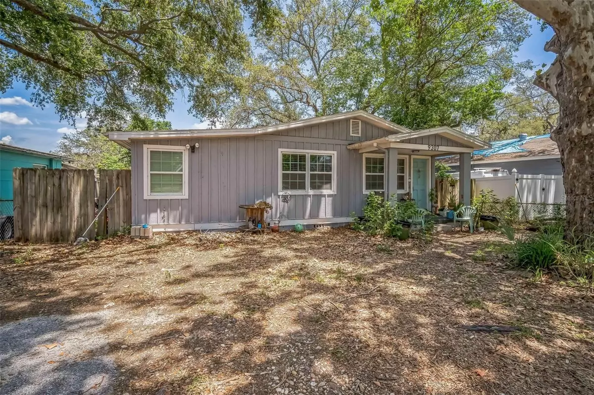 Tampa, FL 33612,9307 N OAKLEAF AVE
