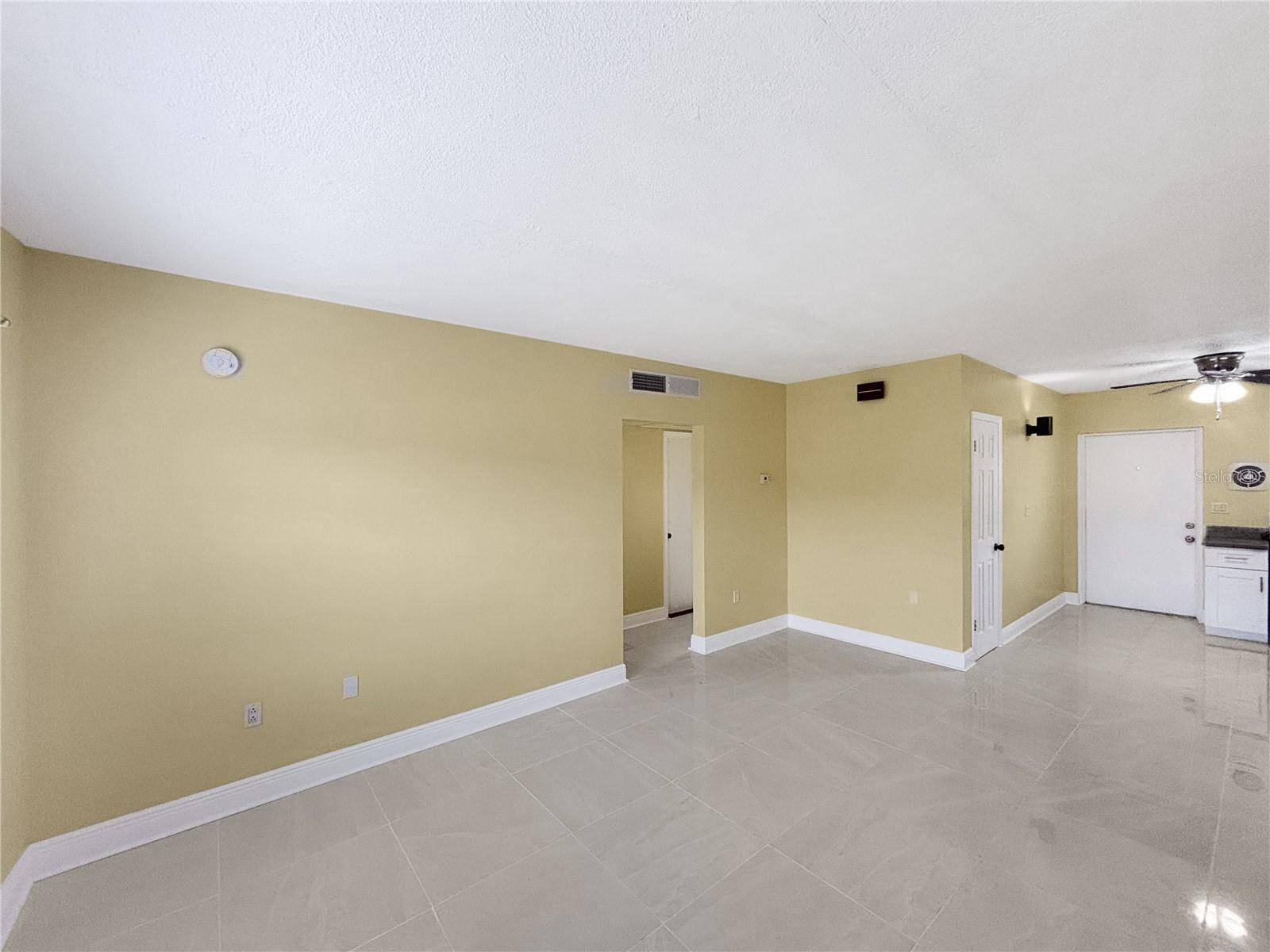 Orlando, FL 32808,5505 HERNANDES DR #113