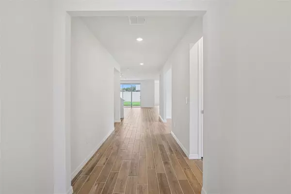 Zephyrhills, FL 33541,1763 DRAUGHTON DR