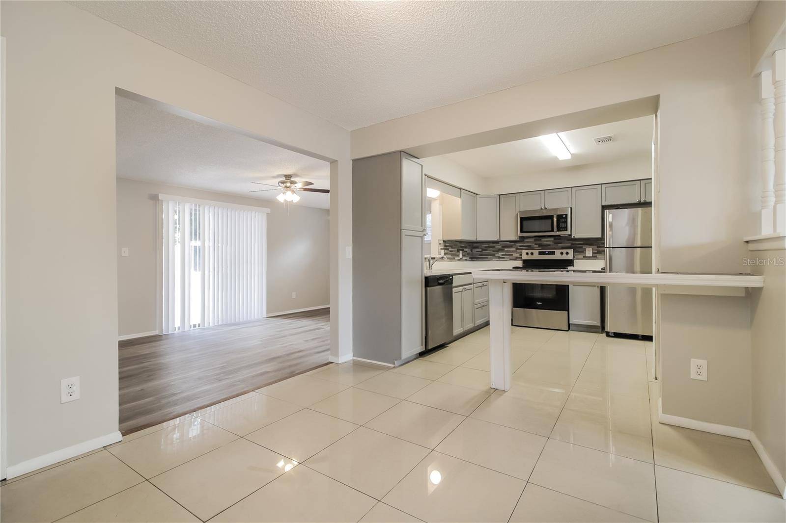 Orlando, FL 32835,419 CUTTER CT