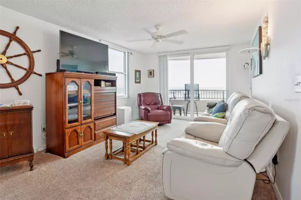 Ormond Beach, FL 32176,3360 OCEAN SHORE BLVD #4050