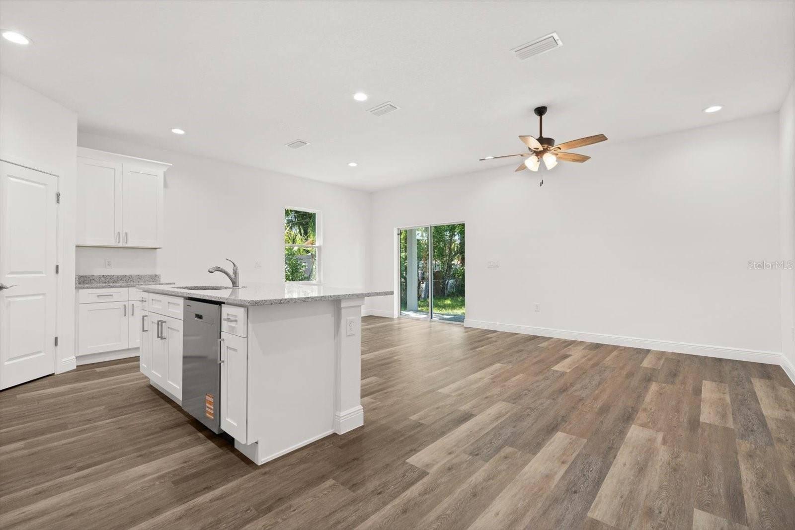 Sanford, FL 32771,1119 W 7TH ST