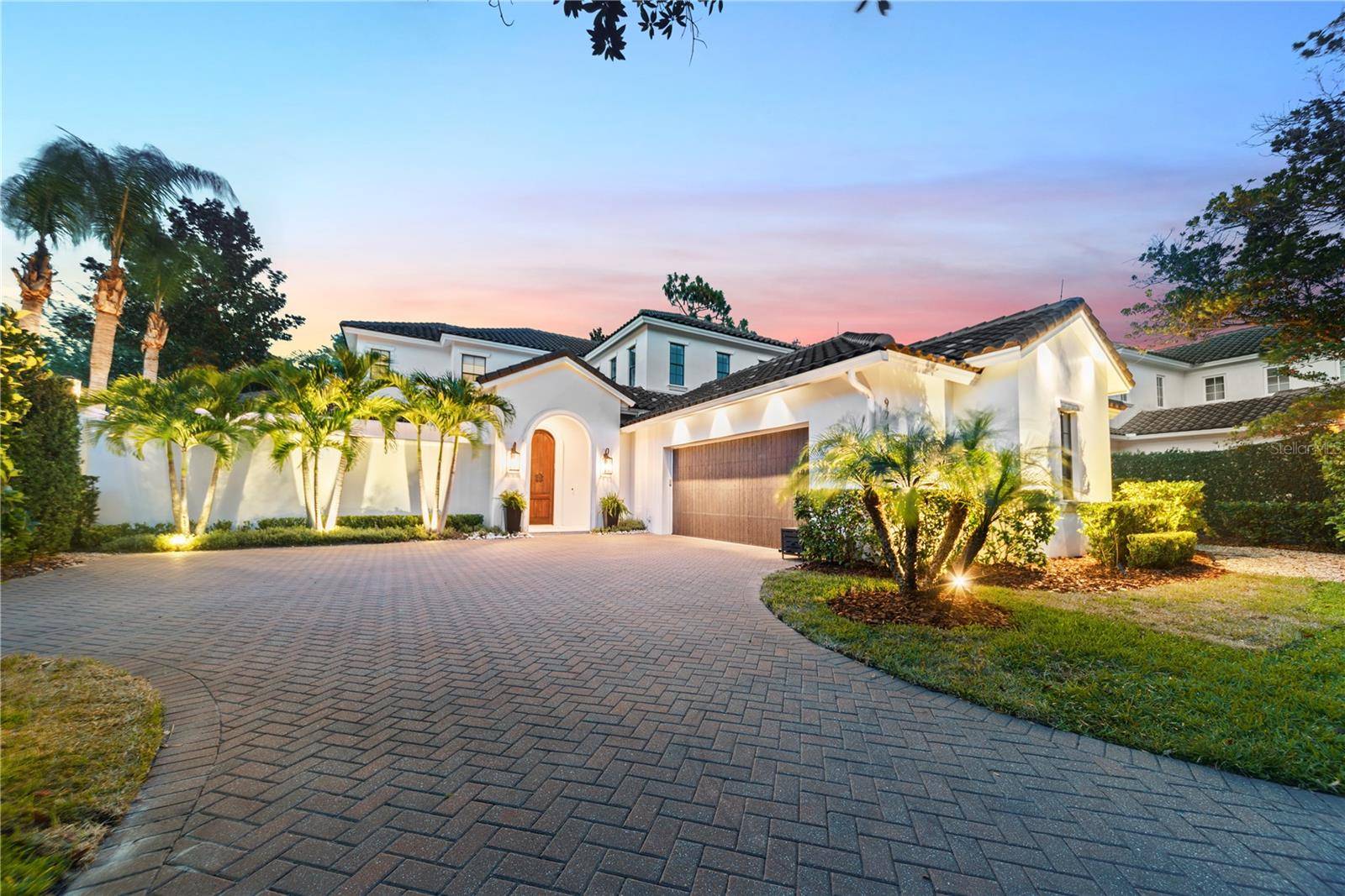 9743 COVENT GARDEN DR, Orlando, FL 32827