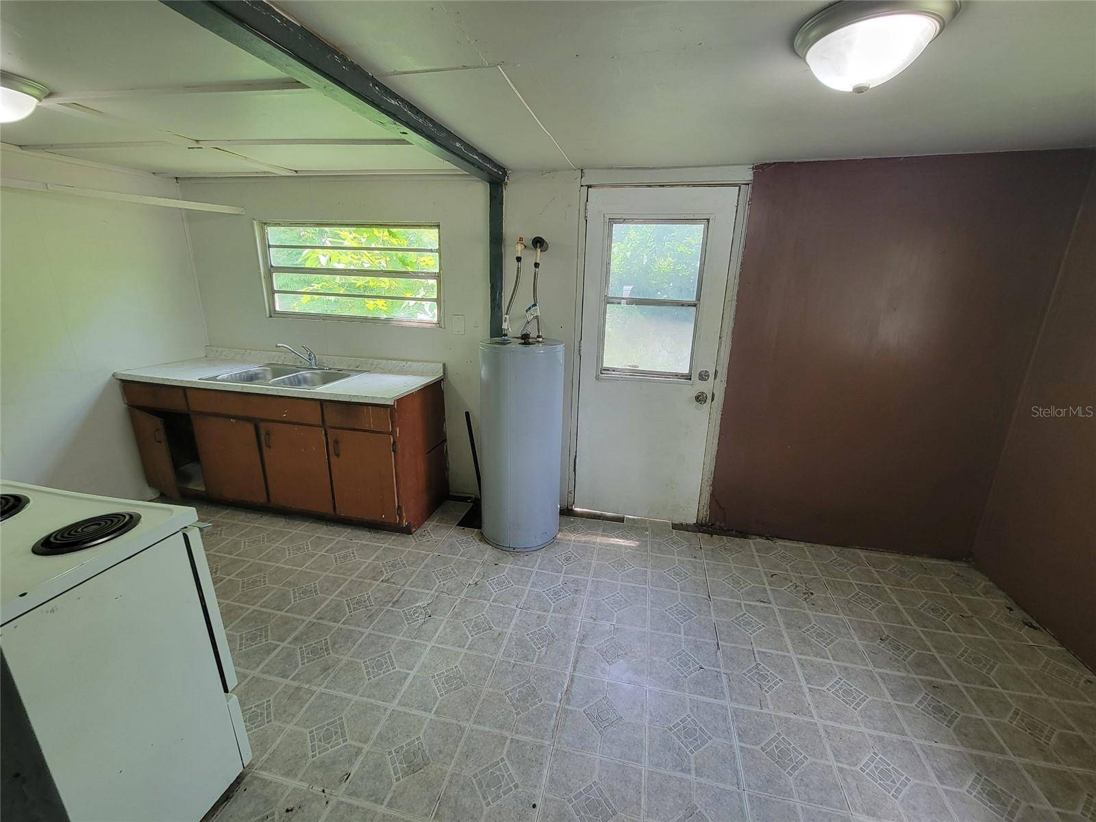 Dade City, FL 33525,14052 RAILROAD AVE