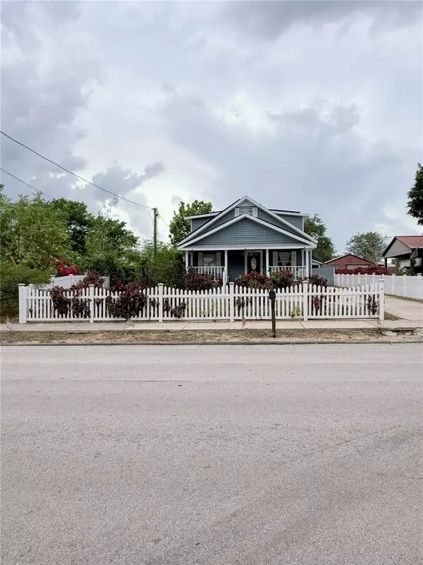 Frostproof, FL 33843,319 N SCENIC HWY