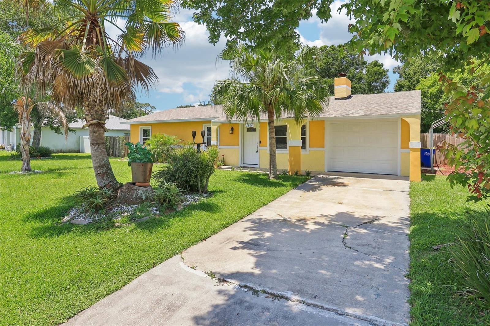 Edgewater, FL 32141,2704 YULE TREE DR