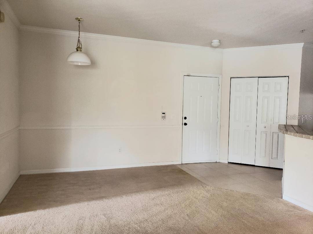 Orlando, FL 32839,3751 CONROY RD #2327