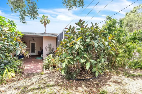 Largo, FL 33770,251 TROPIC BLVD W
