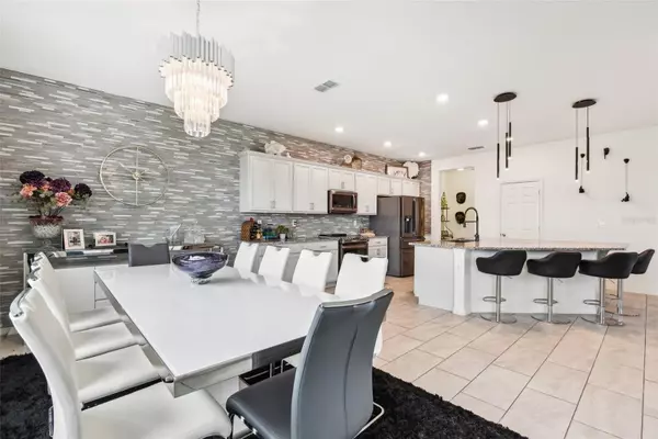 Apopka, FL 32712,2215 UPLAND LN