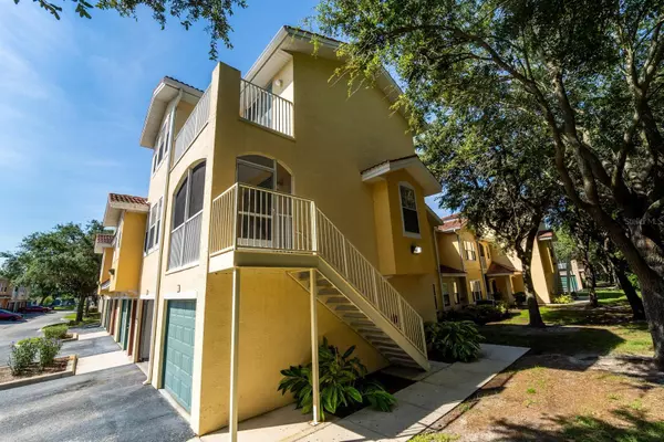 Orlando, FL 32837,12106 POPPY FIELD LN #107