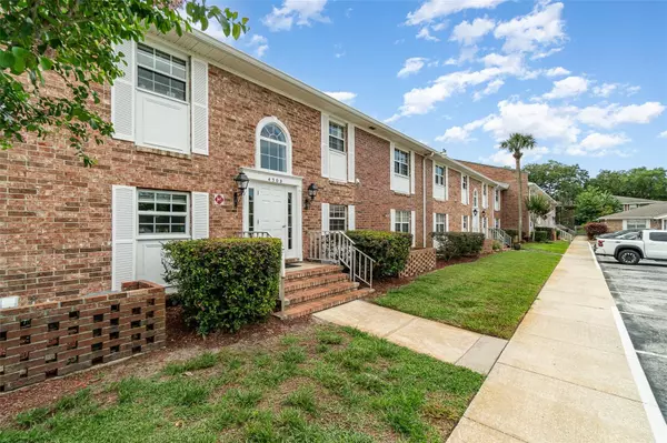 Orlando, FL 32803,4300 LAKE UNDERHILL RD #D