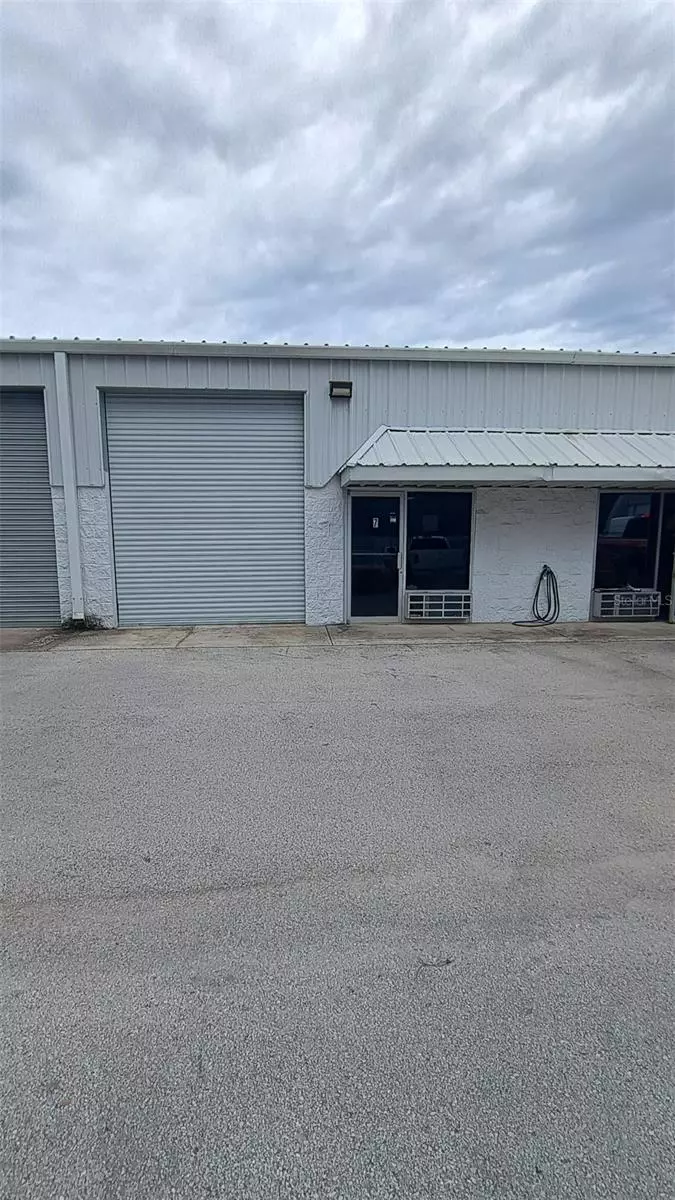 Orlando, FL 32839,5651 COMMERCE DR #7
