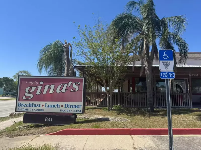 841 RIDGEWOOD AVE, Daytona Beach, FL 32117