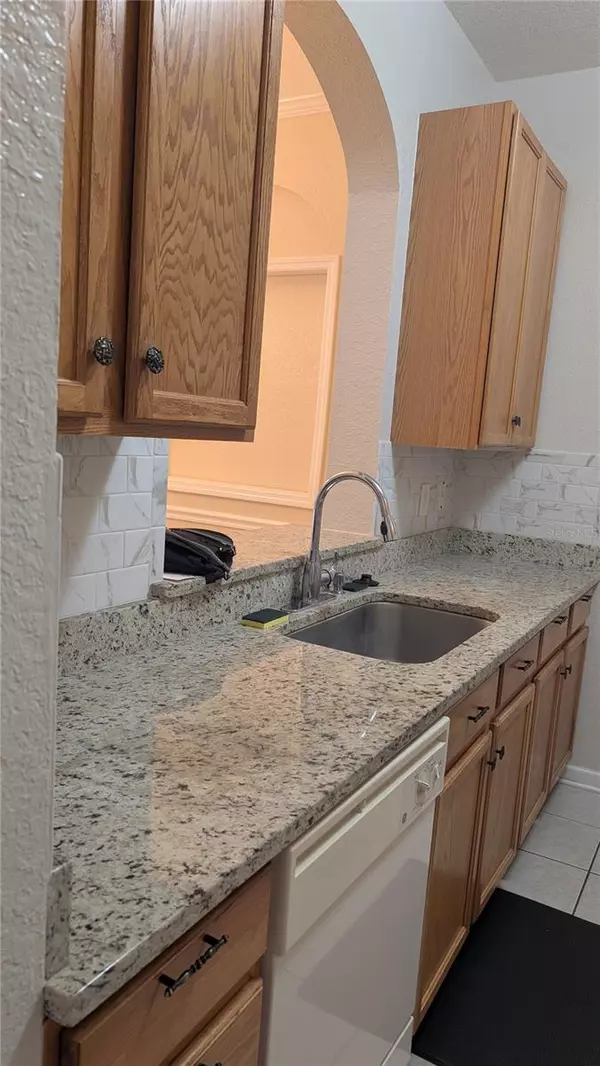 Orlando, FL 32829,8775 SARTORI ST #201