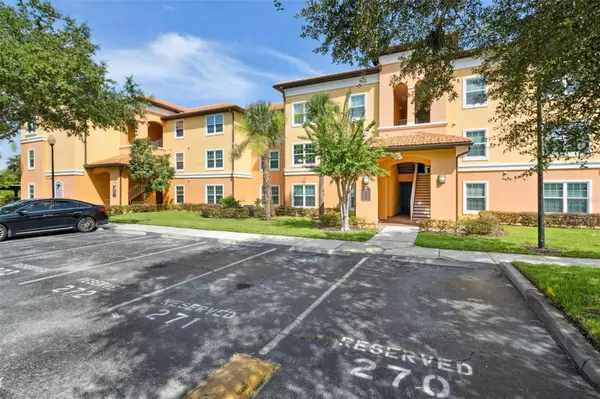 Orlando, FL 32811,5467 VINELAND RD #6110