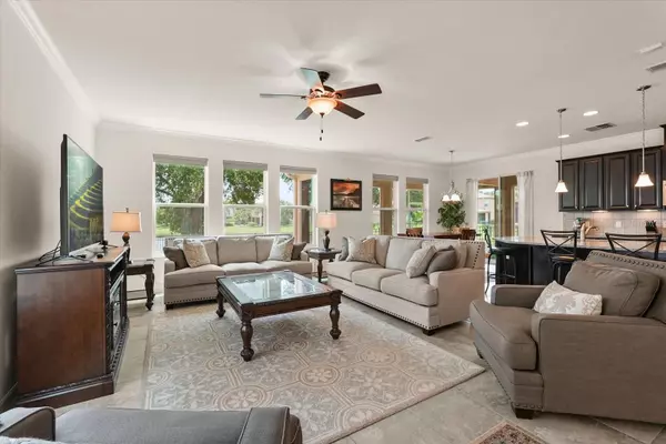 Orlando, FL 32825,1613 WATER ELM CT