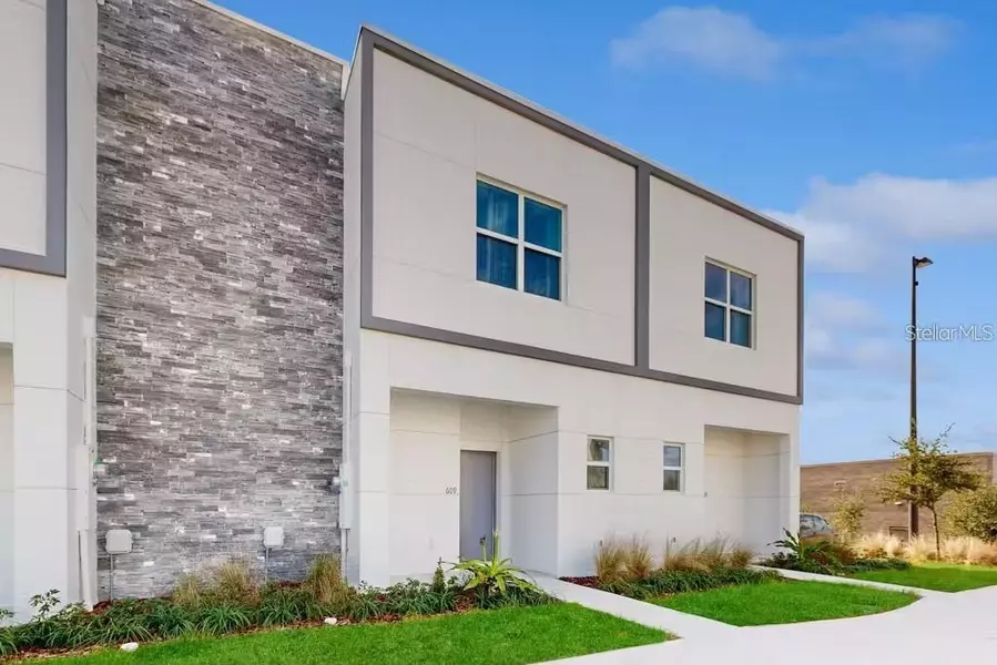 609 TRIKOMO DR, Davenport, FL 33896