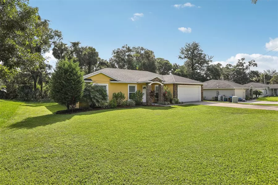395 ALCAZAR AVE, De Leon Springs, FL 32130