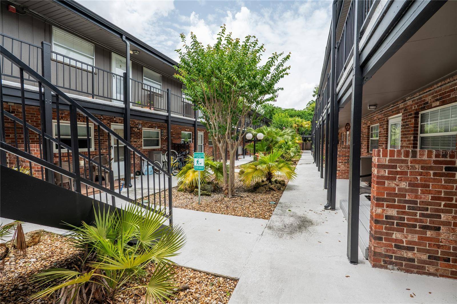Winter Park, FL 32789,851 MILES AVE #8