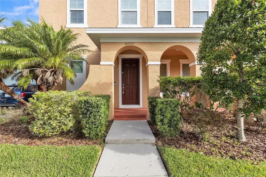 32717 COLDWATER CREEK LOOP, Wesley Chapel, FL 33545